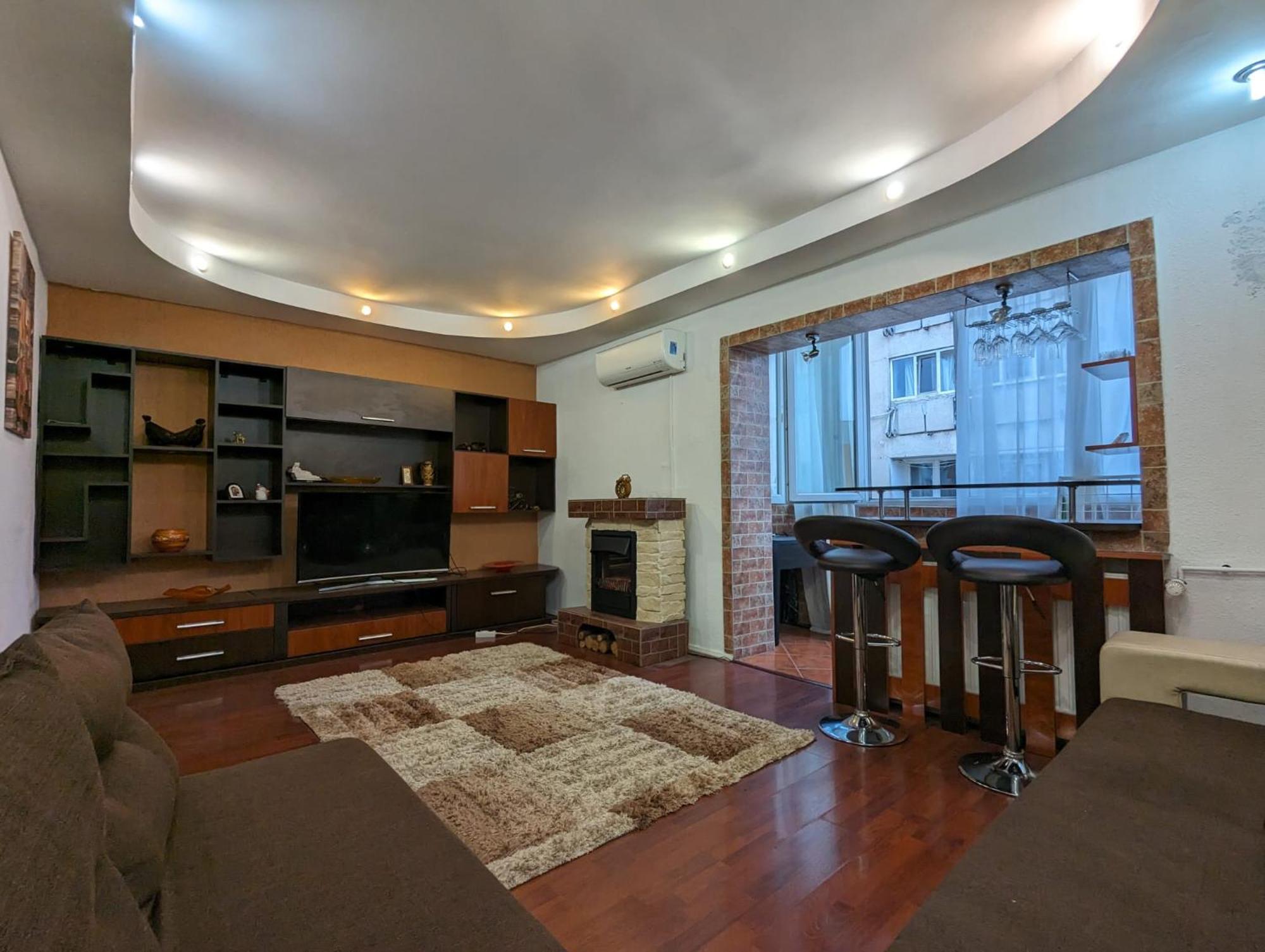Modern Oasis With A Cozy Fireplace Your Stylish Apartment Minutes From Downtown Бухарест Экстерьер фото